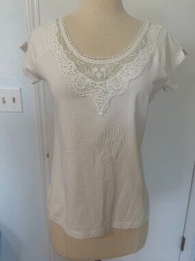 Lauren Ralph Lauren White Lace Neck Tee Size Small Cotton Feminine Top